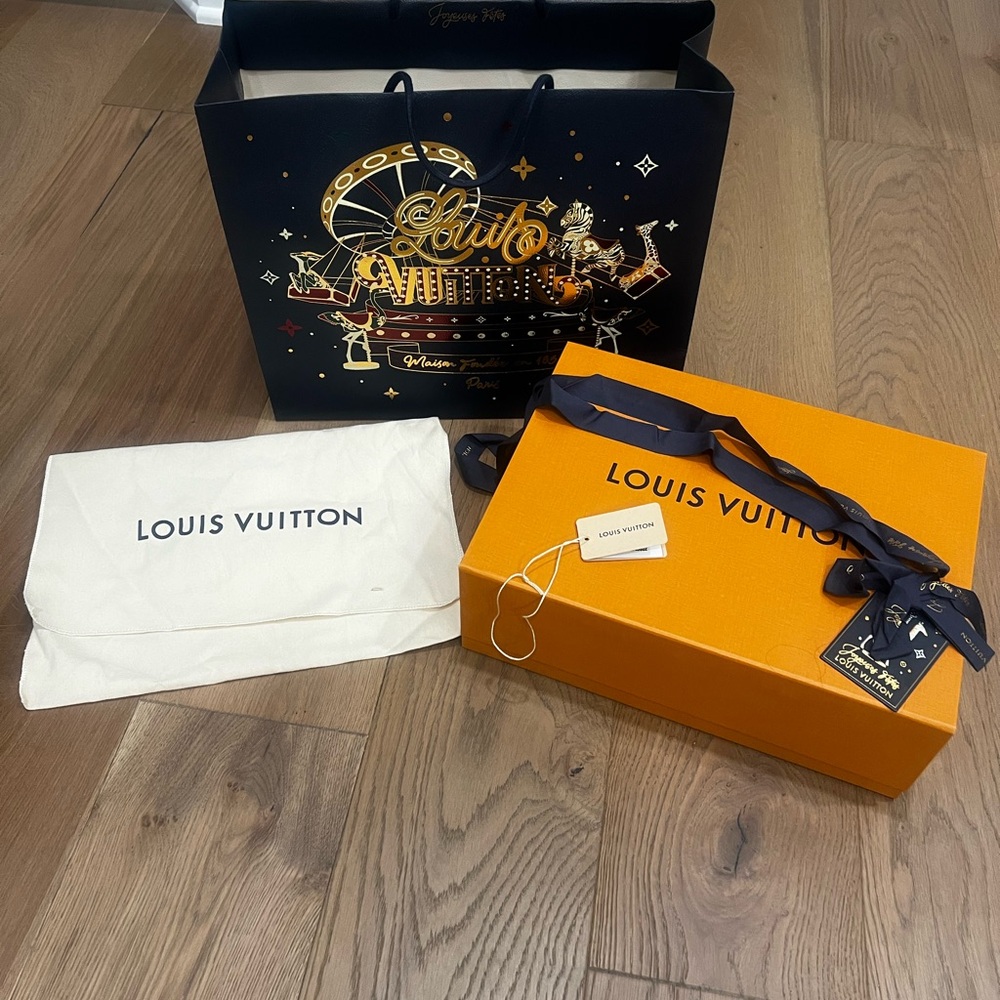 Louis Vuitton Orange Box with Navy Ribbon